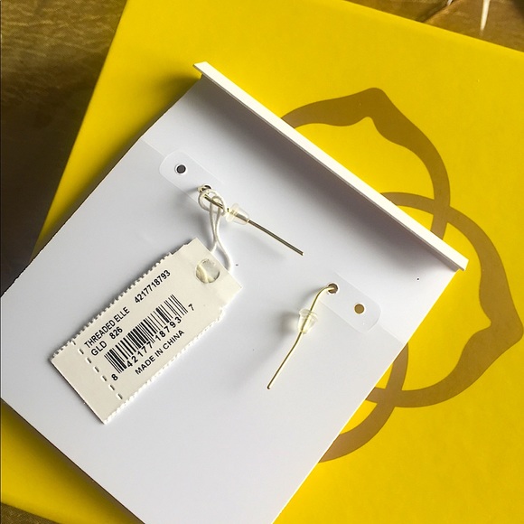 Kendra Scott Gold Threaded Elle Earrings - Picture 7 of 16